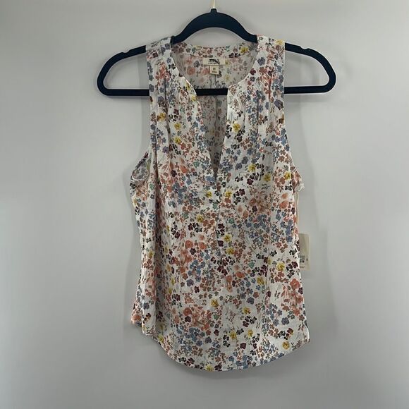 a.n.a Tops - $3For$20 A.N.A Sleeveless Flower Blouse